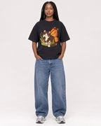 Mockup Boxy Heavyweight Tee Black female full-body 04