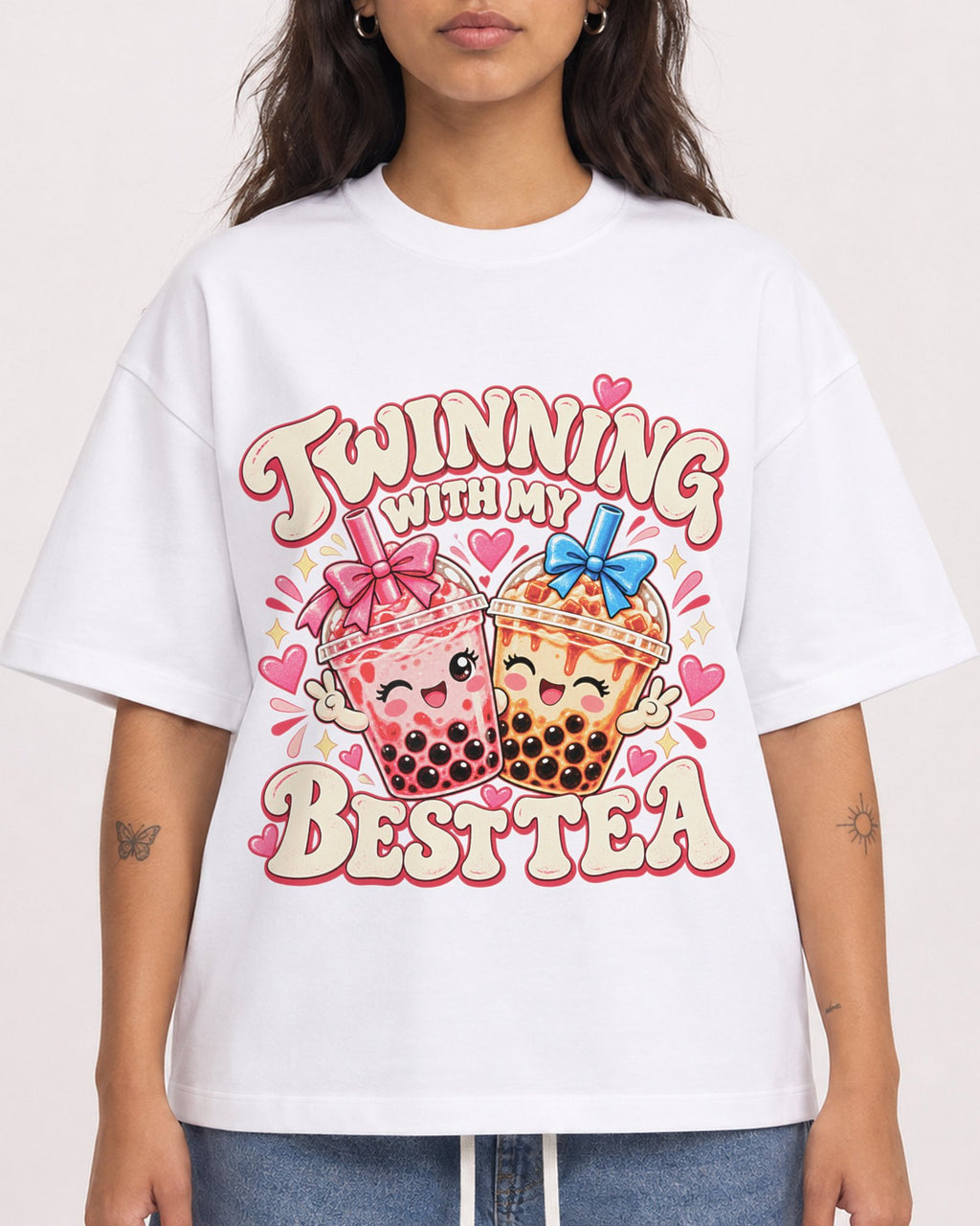 Mockup Boxy Heavyweight Tee White female close-up 06