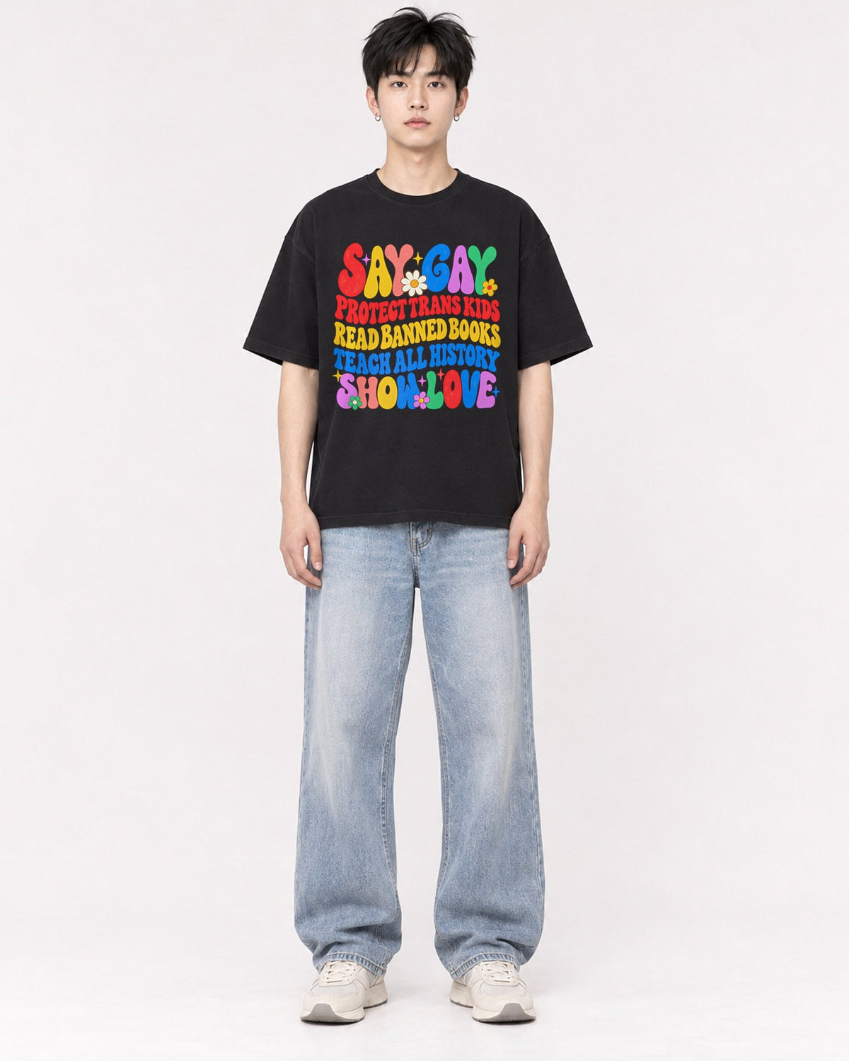 Mockup Boxy Heavyweight Tee Black male full-body 01