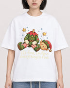 Mockup Boxy Heavyweight Tee White female close-up 11