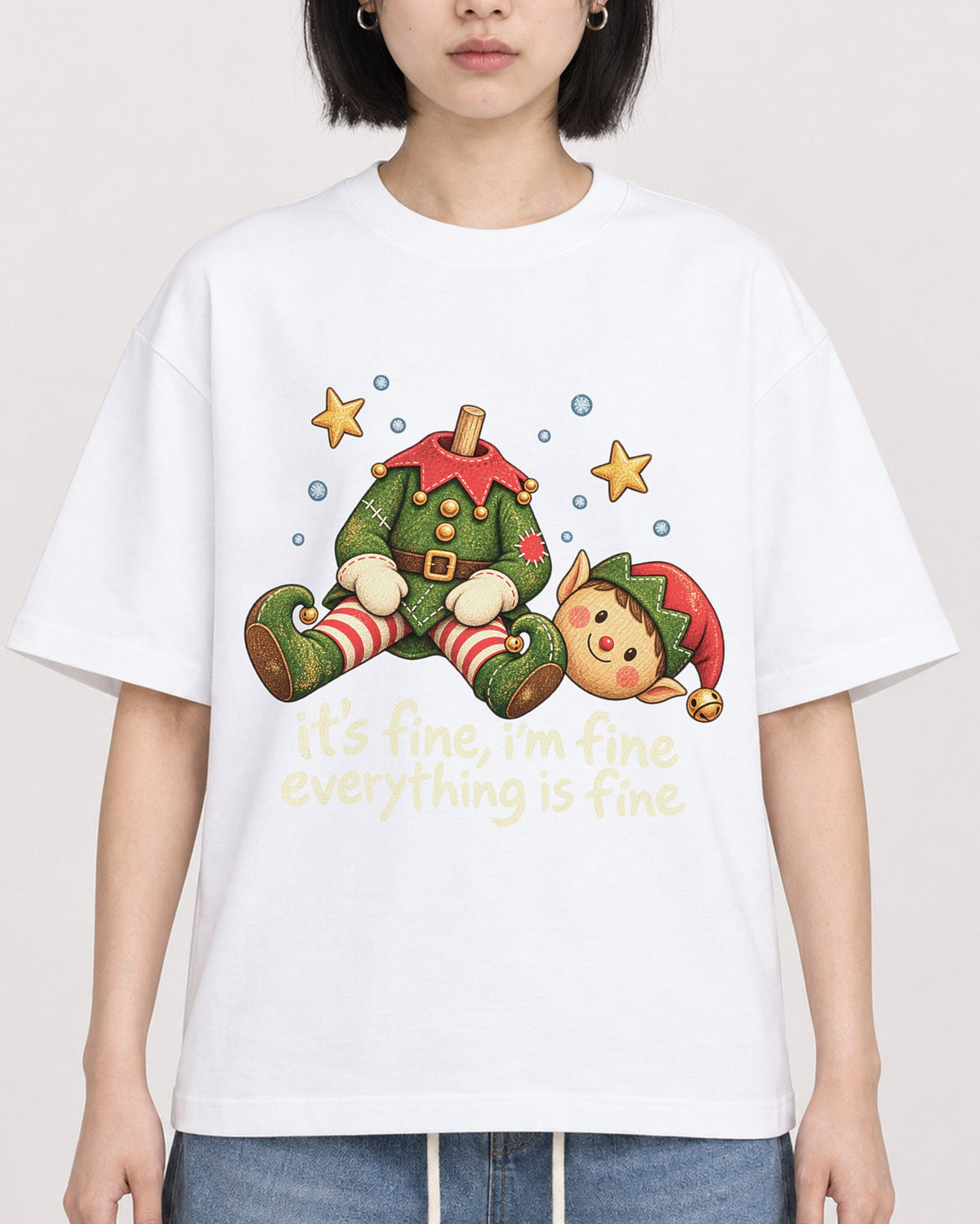 Mockup Boxy Heavyweight Tee White female close-up 11
