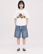 Mockup Boxy Heavyweight Tee White female full-body 11