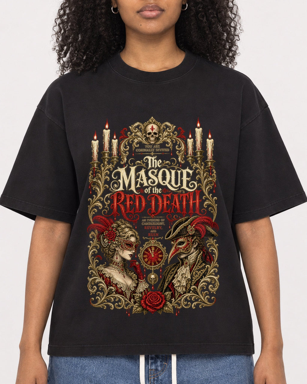 Mockup Boxy Heavyweight Tee Black female close-up 05