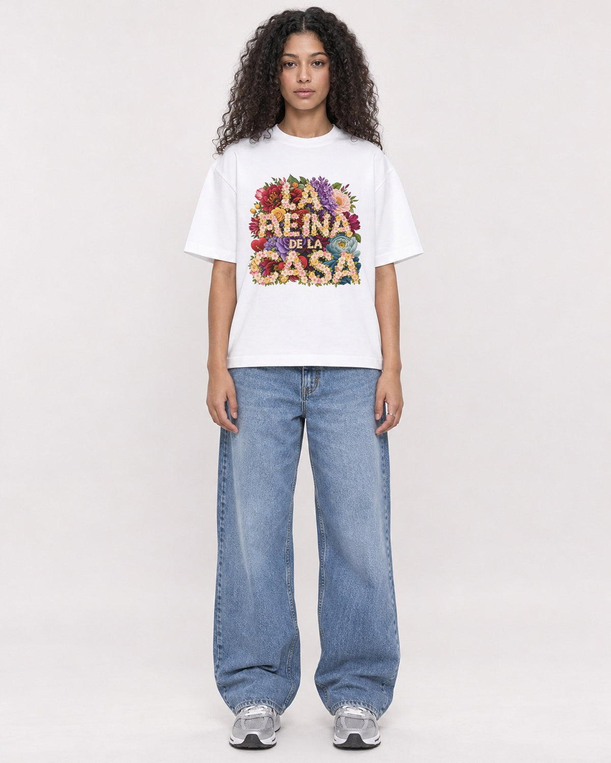 Mockup Boxy Heavyweight Tee White female full-body 10