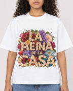 Mockup Boxy Heavyweight Tee White female close-up 10
