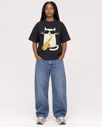 Mockup Boxy Heavyweight Tee Black female full-body 04