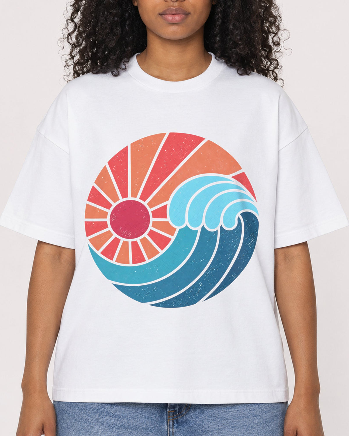 Mockup Boxy Heavyweight Tee White female close-up 05