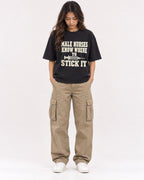 Mockup Boxy Heavyweight Tee Black female full-body 02