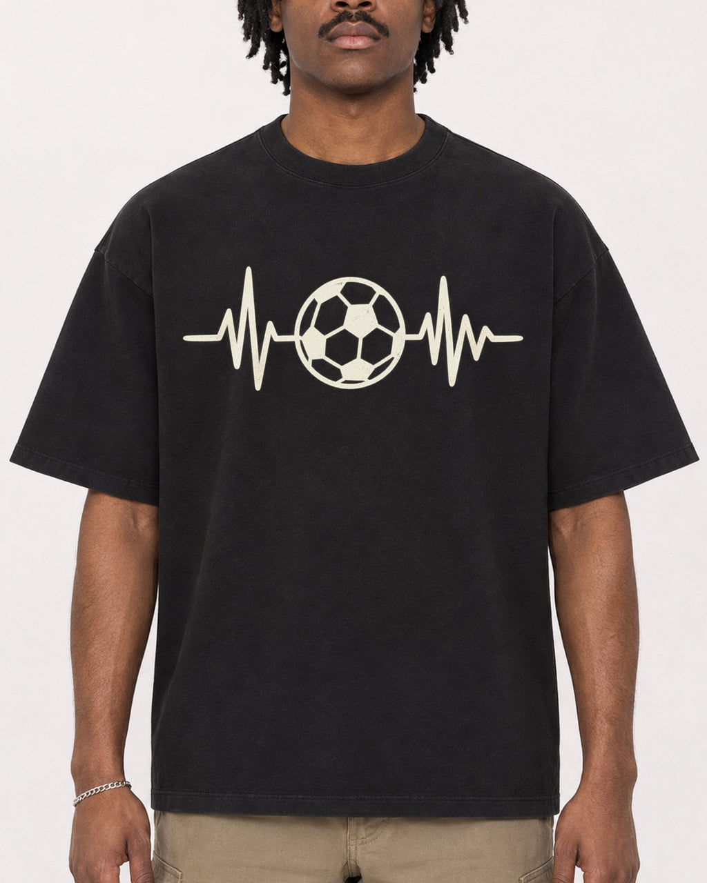 Mockup Boxy Heavyweight Tee Black male close-up 04