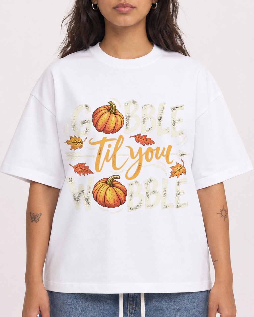 Mockup Boxy Heavyweight Tee White female close-up 06