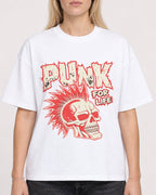 Mockup Boxy Heavyweight Tee White female close-up 08