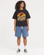 Mockup Boxy Heavyweight Tee Black female full-body 05