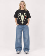 Mockup Boxy Heavyweight Tee Black female full-body 08