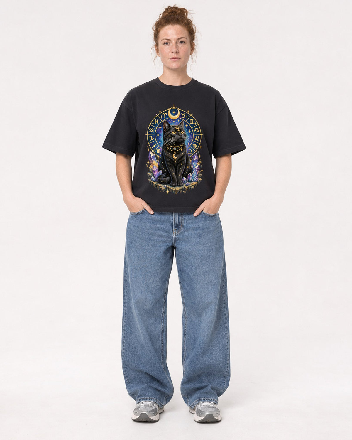 Mockup Boxy Heavyweight Tee Black female full-body 28