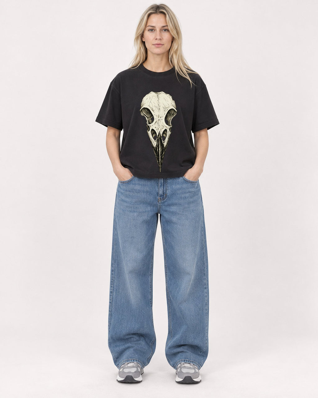 Mockup Boxy Heavyweight Tee Black female full-body 08