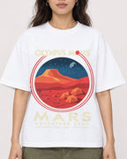 Mockup Boxy Heavyweight Tee White female close-up 02