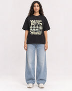 Mockup Boxy Heavyweight Tee Black female full-body 07