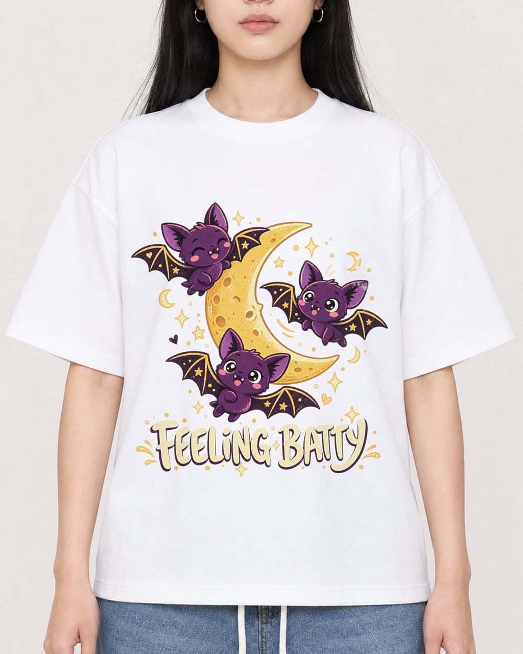 Mockup Boxy Heavyweight Tee White female close-up 01