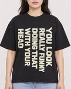 Mockup Boxy Heavyweight Tee Black female close-up 03
