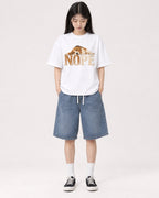 Mockup Boxy Heavyweight Tee White female full-body 01