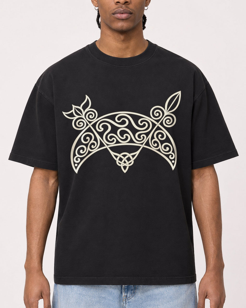 Mockup Boxy Heavyweight Tee Black male close-up 25