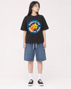Mockup Boxy Heavyweight Tee Black female full-body 01