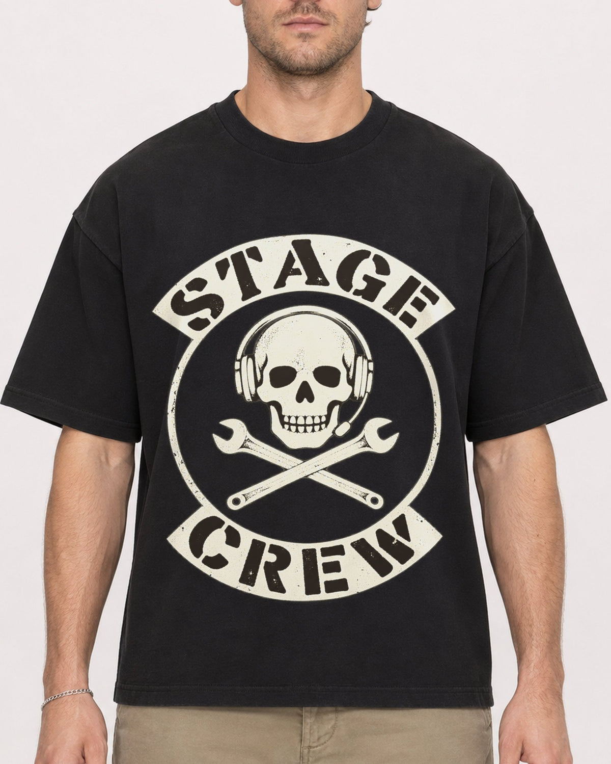 Mockup Boxy Heavyweight Tee Black male close-up 08