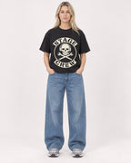 Mockup Boxy Heavyweight Tee Black female full-body 08