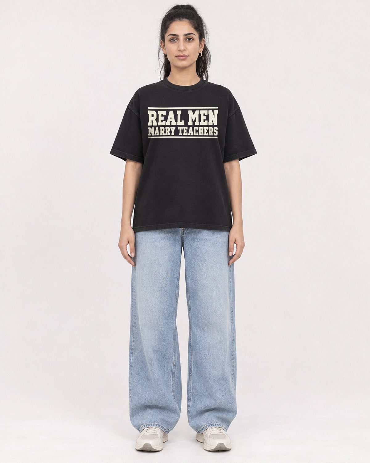 Mockup Boxy Heavyweight Tee Black female full-body 47