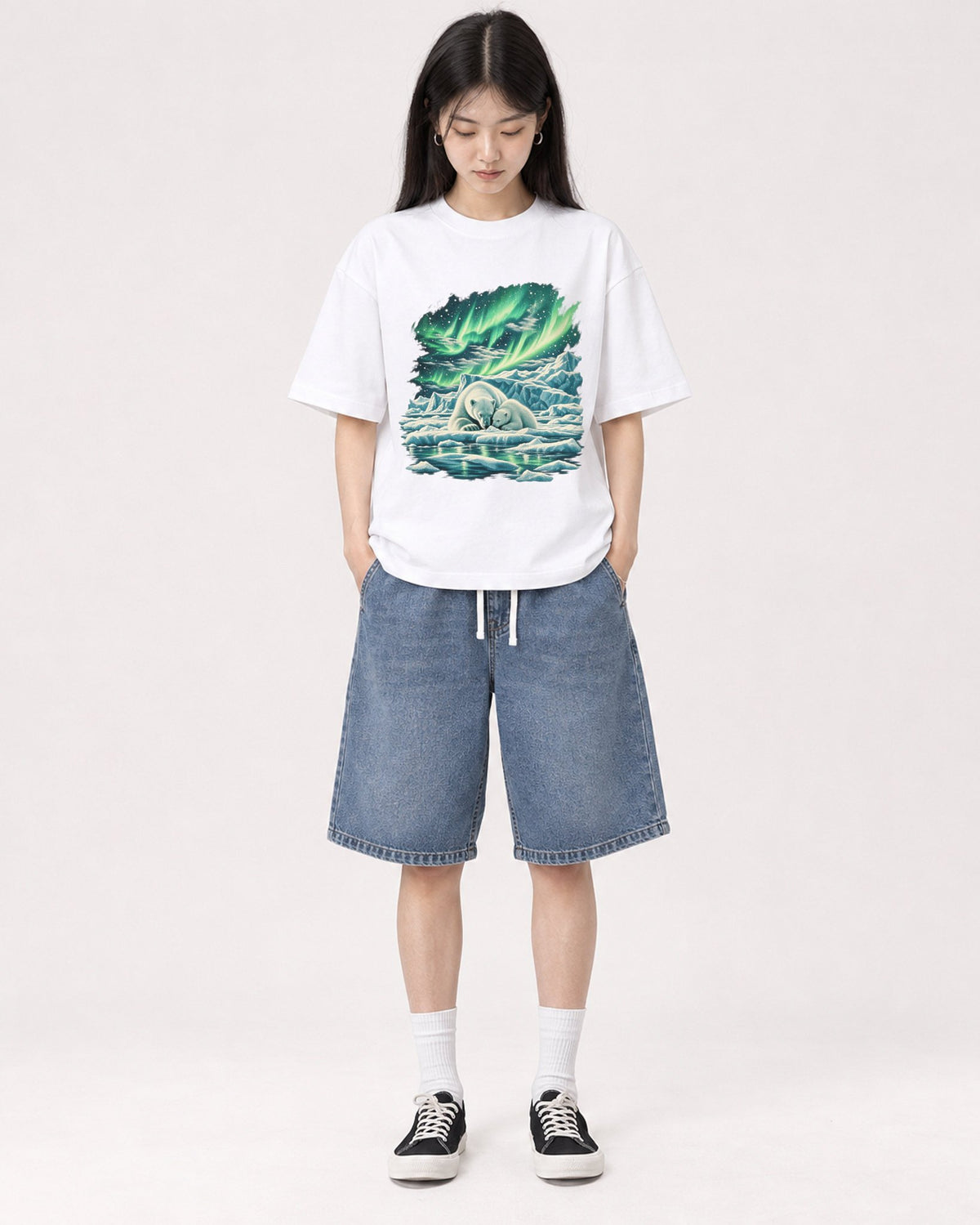 Mockup Boxy Heavyweight Tee White female full-body 01