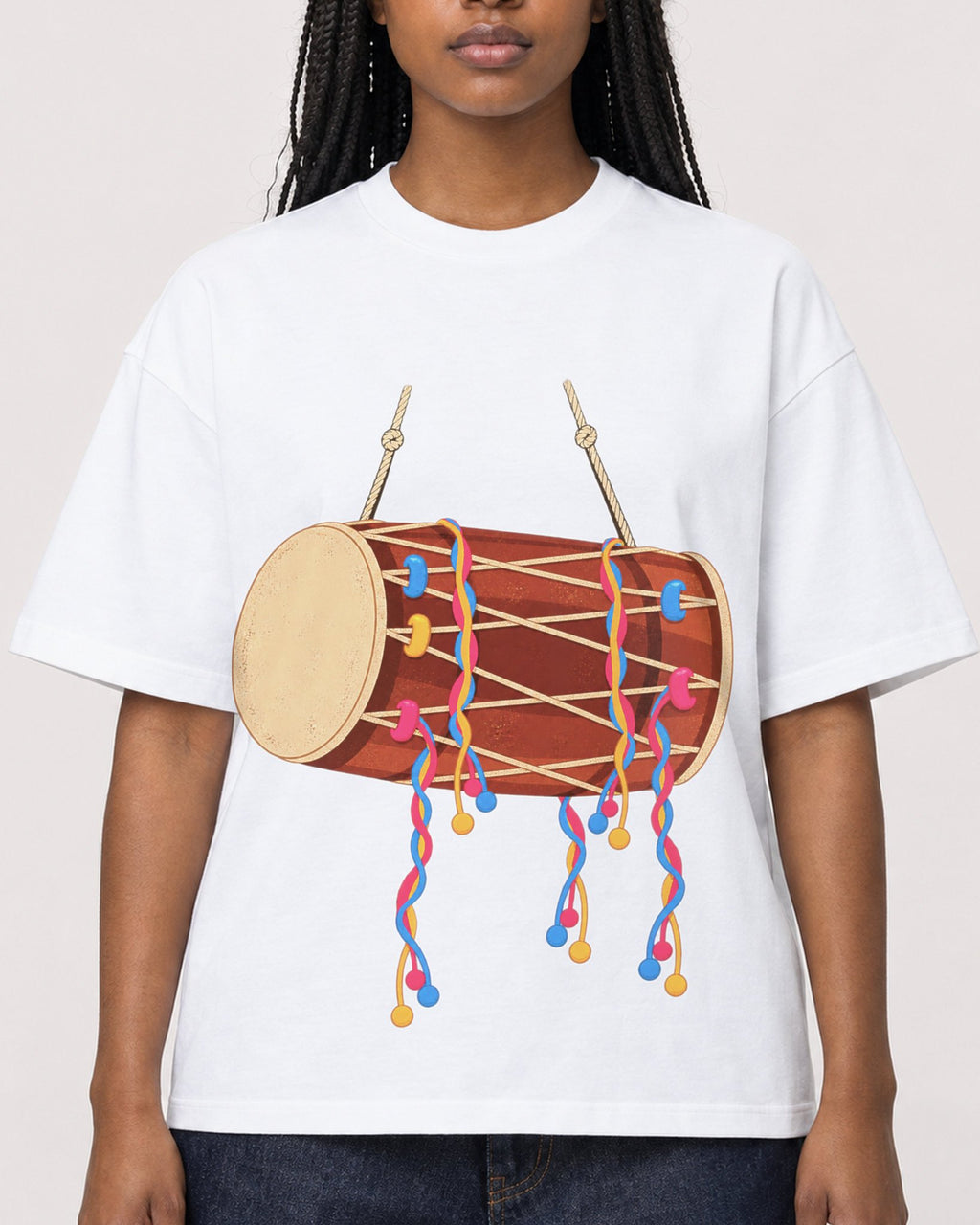 Mockup Boxy Heavyweight Tee White female close-up 04