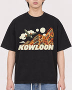 Mockup Boxy Heavyweight Tee Black male close-up 11