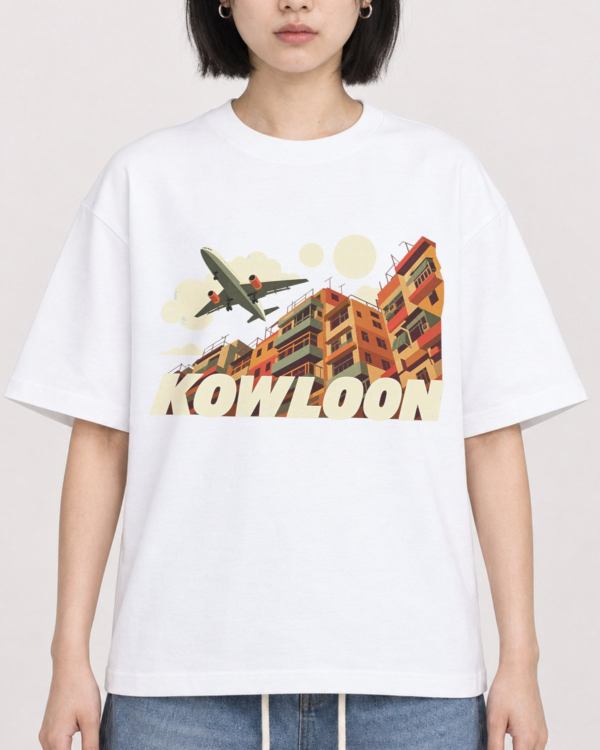 Mockup Boxy Heavyweight Tee White female close-up 11