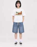 Mockup Boxy Heavyweight Tee White female full-body 11