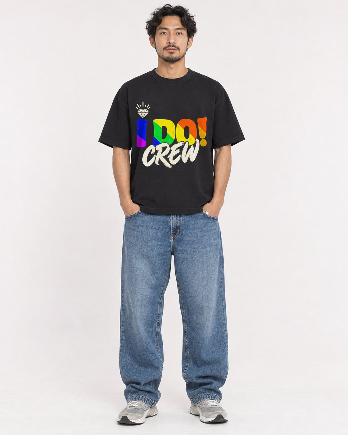 Mockup Boxy Heavyweight Tee Black male full-body 02