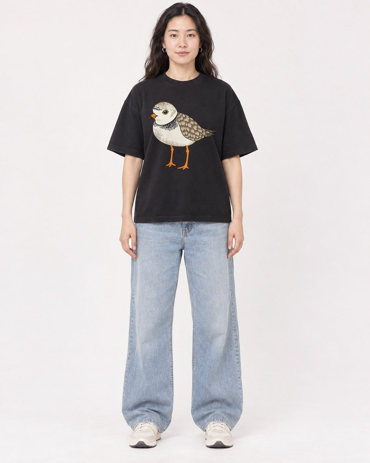 Mockup Boxy Heavyweight Tee Black female full-body 03