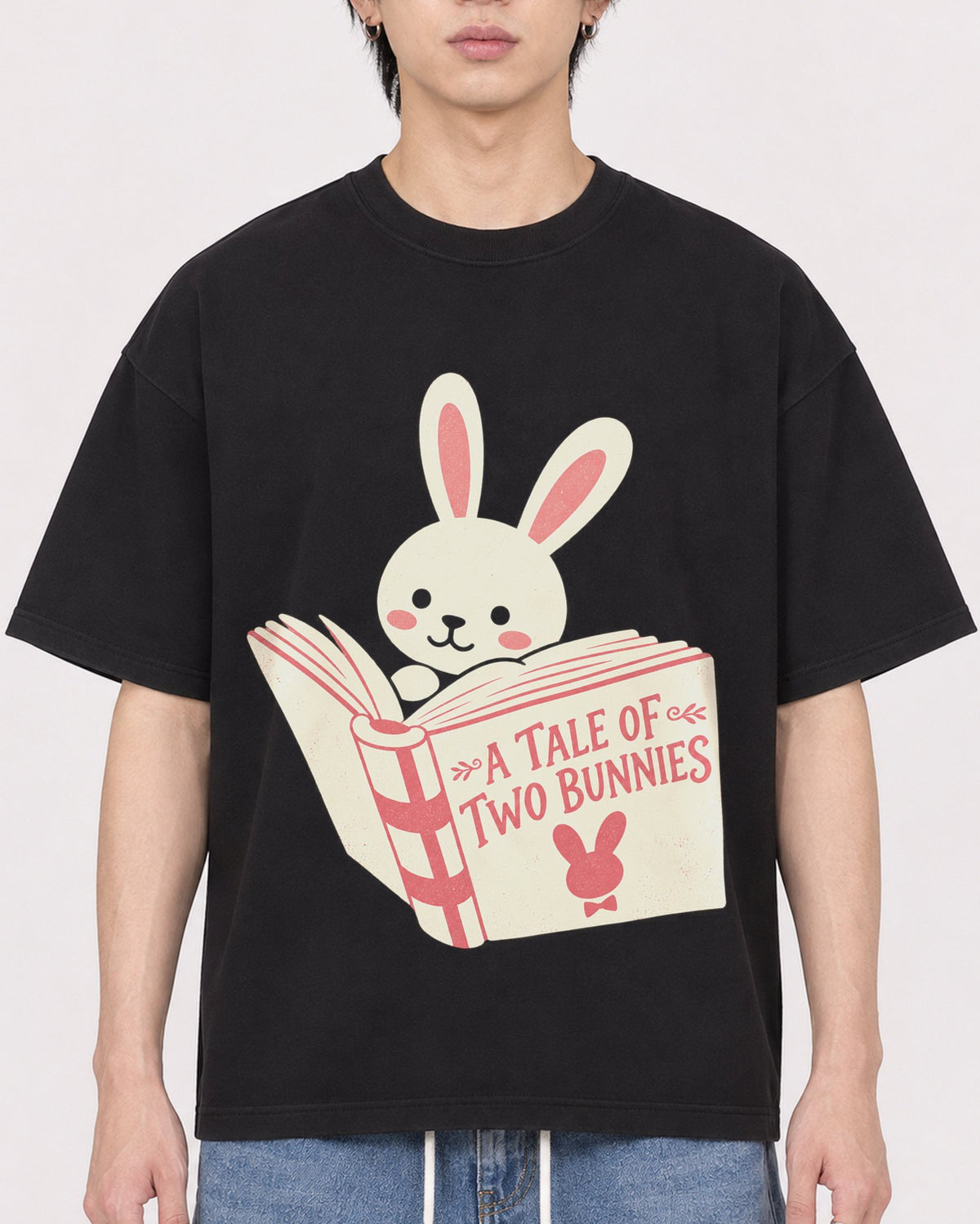 Mockup Boxy Heavyweight Tee Black male close-up 11