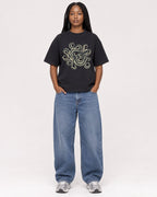 Mockup Boxy Heavyweight Tee Black female full-body 04