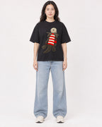 Mockup Boxy Heavyweight Tee Black female full-body 03
