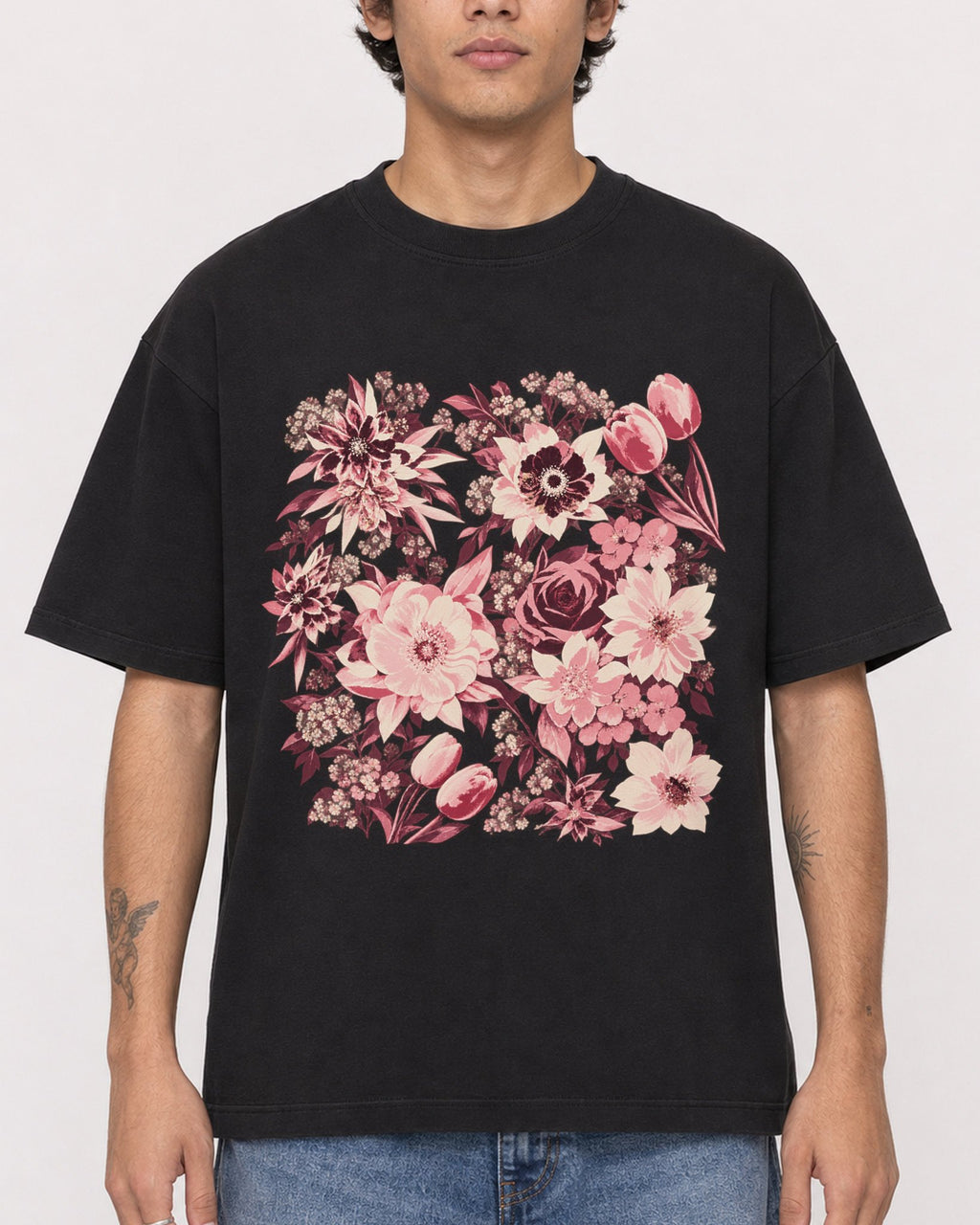 Mockup Boxy Heavyweight Tee Black male close-up 06