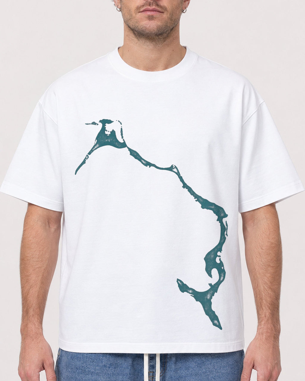 Mockup Boxy Heavyweight Tee White male close-up 08