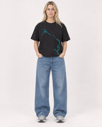 Mockup Boxy Heavyweight Tee Black female full-body 08