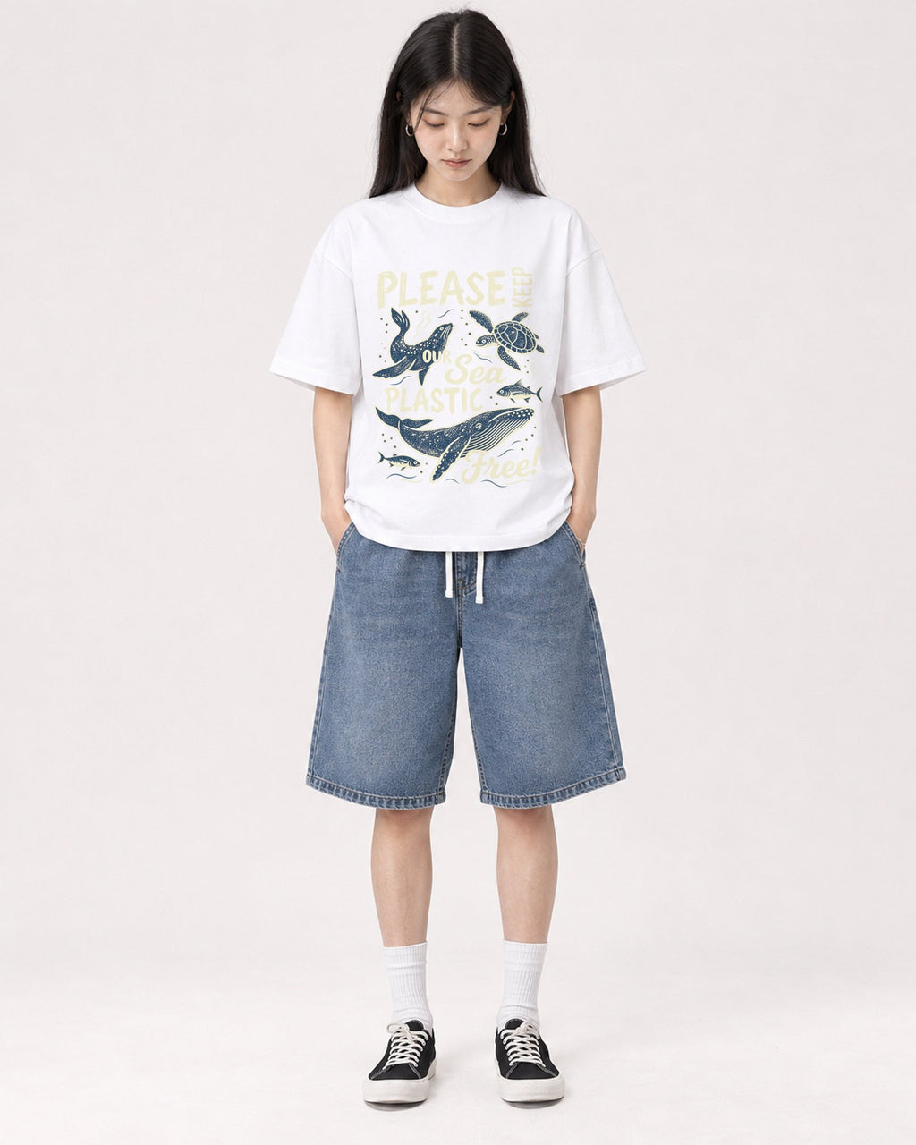 Mockup Boxy Heavyweight Tee White female full-body 01