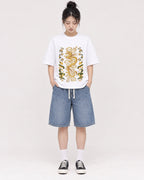 Mockup Boxy Heavyweight Tee White female full-body 41