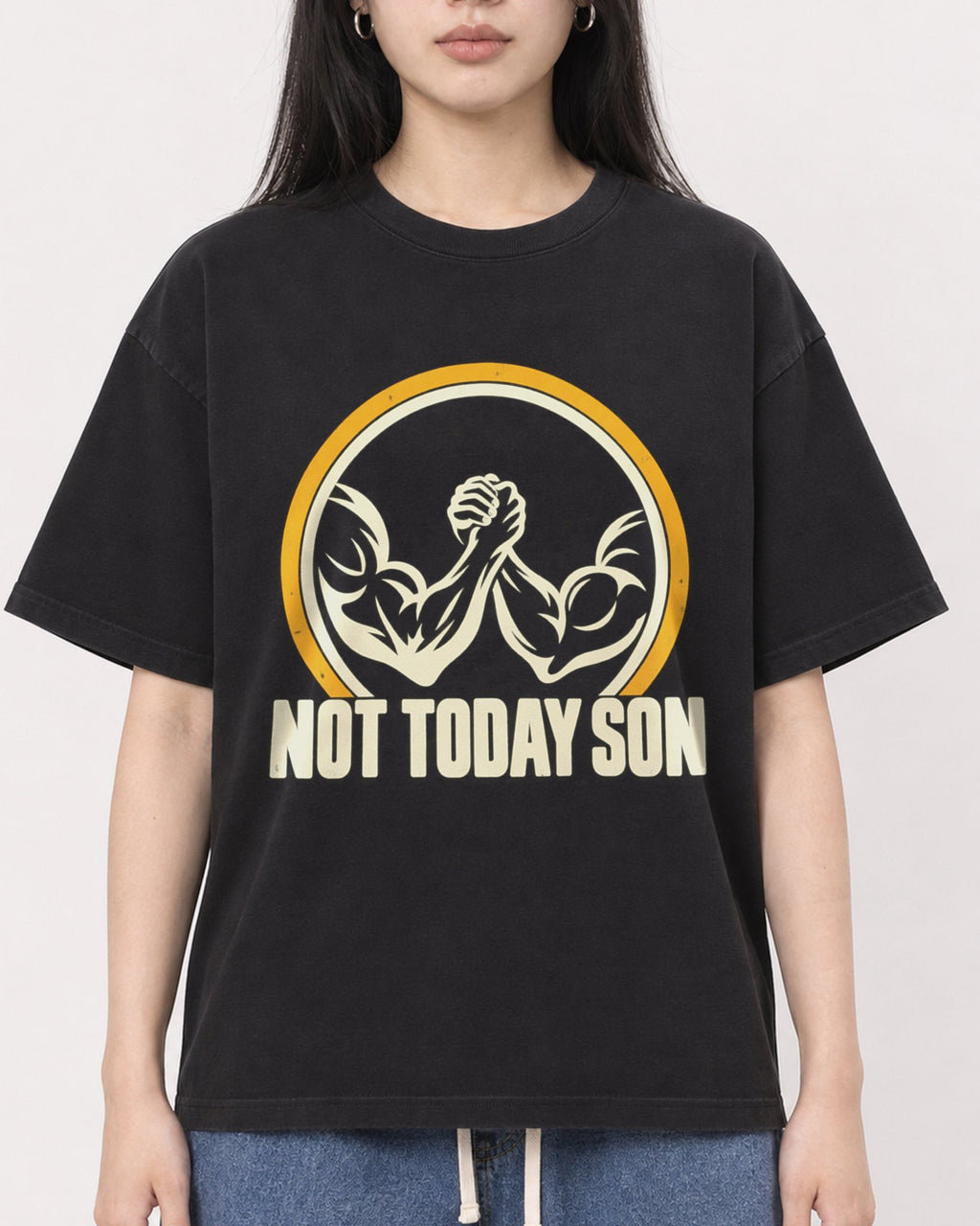 Mockup Boxy Heavyweight Tee Black female close-up 01