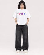 Mockup Boxy Heavyweight Tee White female full-body 13