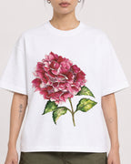 Mockup Boxy Heavyweight Tee White female close-up 12