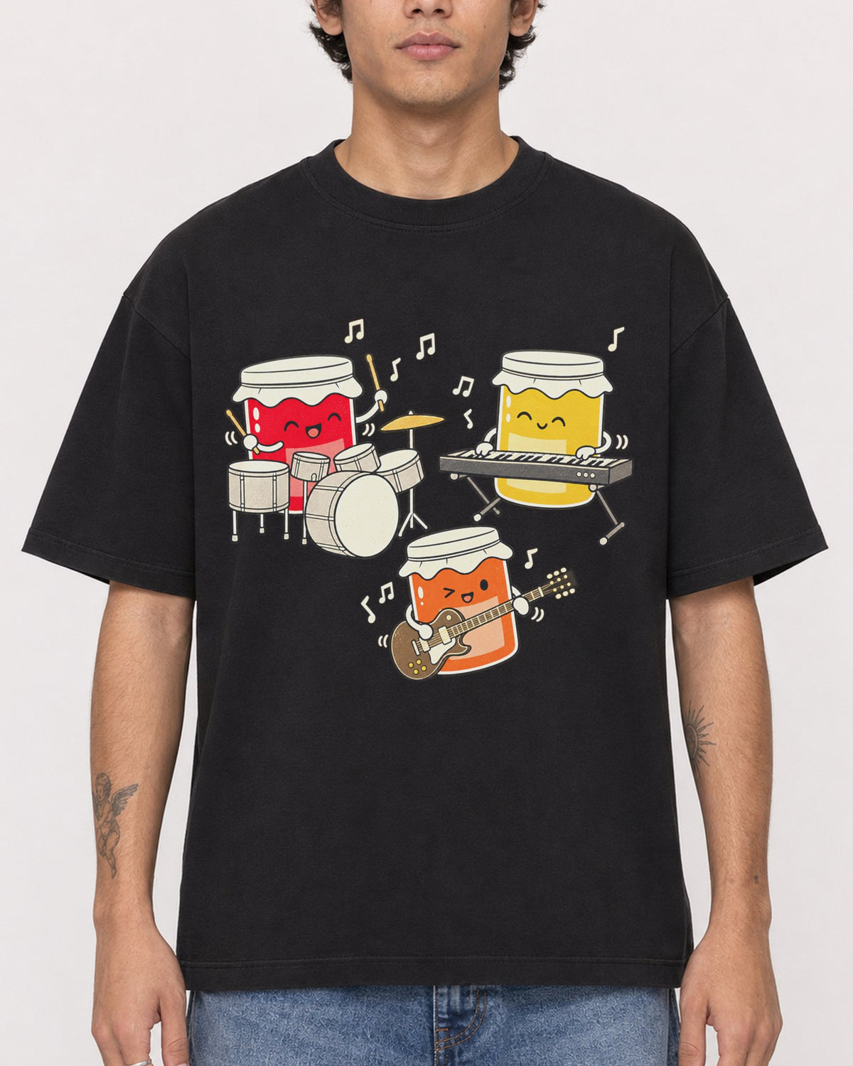 Mockup Boxy Heavyweight Tee Black male close-up 06