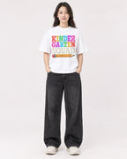 Mockup Boxy Heavyweight Tee White female full-body 03