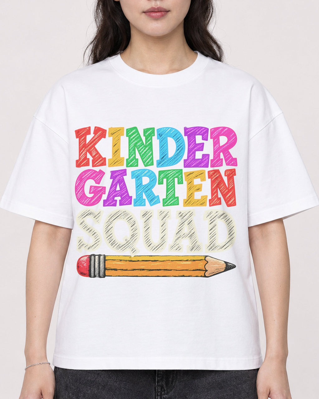 Mockup Boxy Heavyweight Tee White female close-up 03